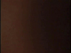 Hot and Wet: Černý hřebec šuká sexy černou trampku do obou děr a pak jí...