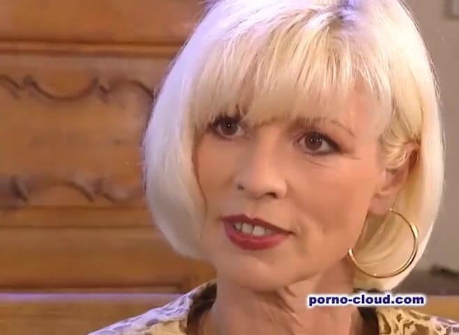 Porno Cloud: The MILF and Here Hot Girls - Dvd