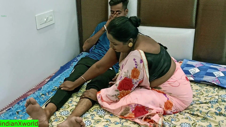 Indian Xshot: Une bhabhi indienne bengalie baise avec son devar coquin ! Chaud...