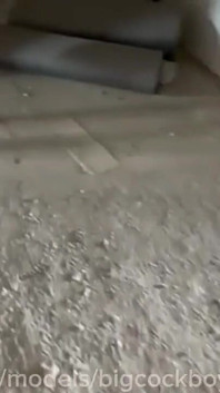 Filmó a un chico al azar en la carretera - masturbándose en un taxi! Caliente
