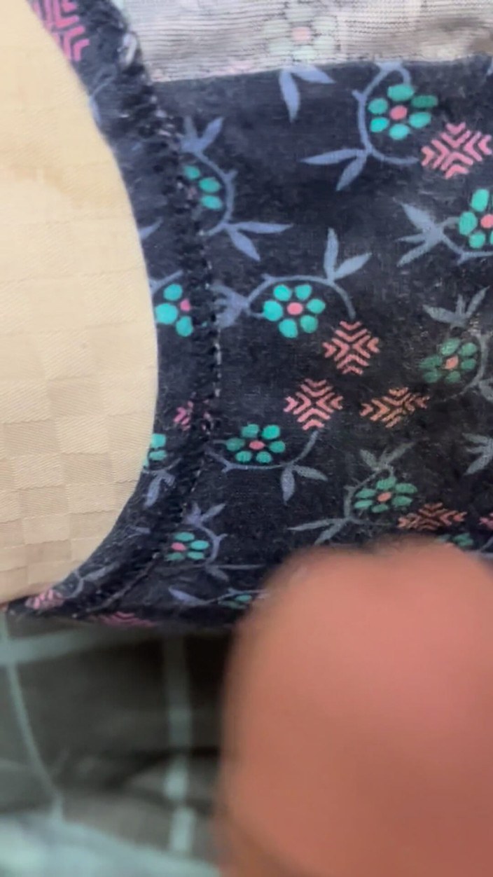 Cumlover35804: Dobul Cum !! Mi hermanastra se corre en bragas