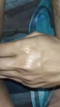 Cowok ini mengubah memek istrinya jadi mesin seks
