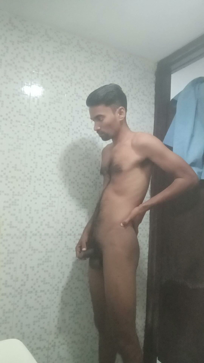 Rake: Nice to do hospital bathroom foot masturbation