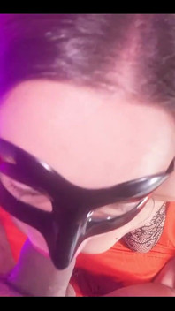 Kocam heyecanla geldi, ona kıçımı teklif ettim, penis ve süt istiyorum!