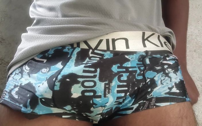 Needajob: Wziąłem spermę z mojego penisa 3 razy dzisiaj.