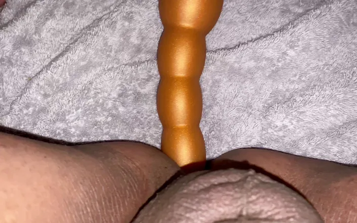 MrNomames: Taking a long butt plug