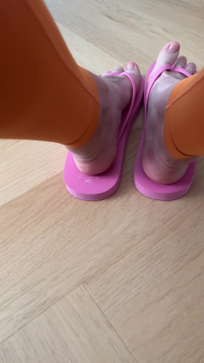 Feet: Show Feet in Flip Flops