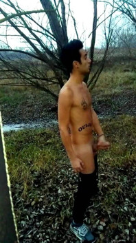 Tattooed Wanker Is Wanking at the Cruising Area