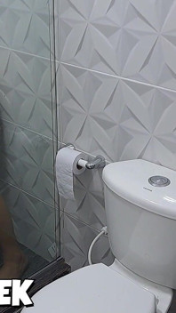 I Catch My Stepmom Masturbating in the Shower