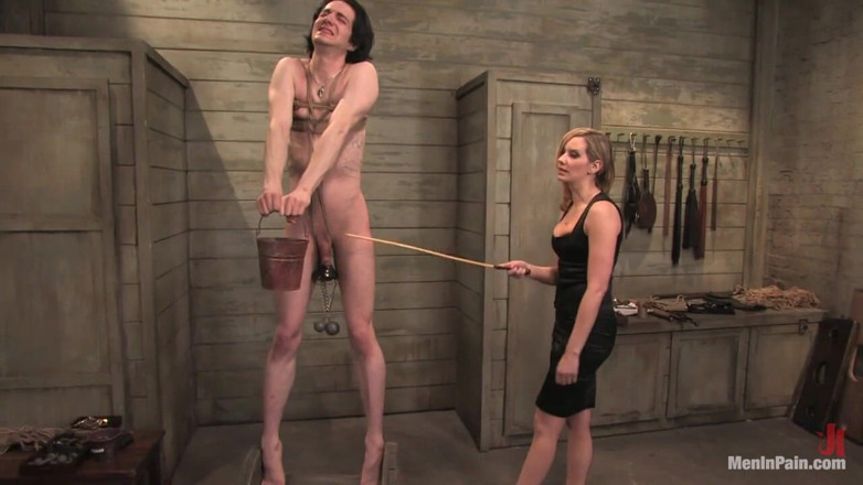 Men In Pain by Kink: Antrenamentul lui Kade, prima zi
