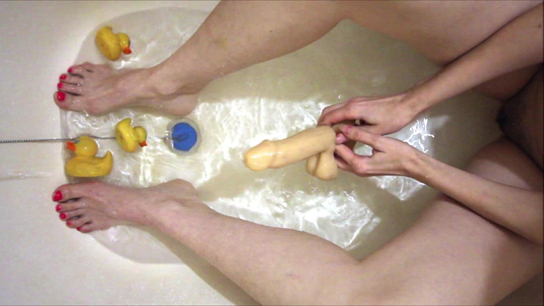 Hairypussyangel: Sexy legs in the bath, dildo fucks hairy pussy, cum