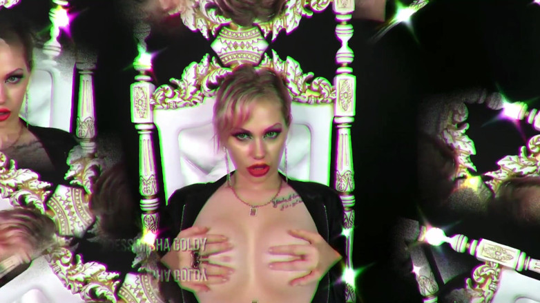 Goddess Misha Goldy: चरम मस्तिष्क चुदाई! गुंडे और किनारे तक पिछले!