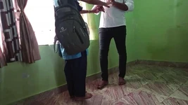 Genç üniversiteli kızı sikiyor