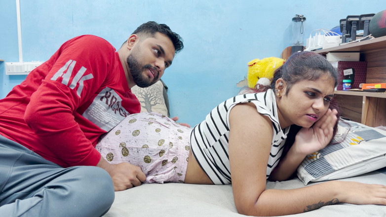 Vaigavarun45: सौतेली बहन की सौतेले भाई द्वारा चुदाई जबकि सौतेली बहन घर में अकेली है, सौतेला भाई सौतेली बहन को बहकाता है और हॉट