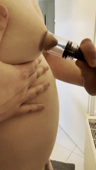 Nipple Suction & Tits Play