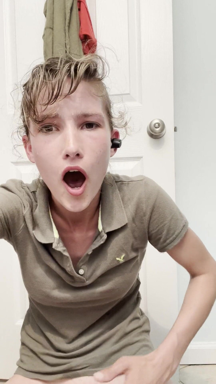 AhanuReed: Orecchie da coniglietta sola che squirta