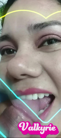 Valkyrieandluigy přijďte mě sledovat a podívejte se na nová videa