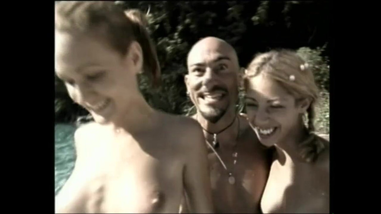 MMV films - The Original: Deux belles ados vintage se font baiser et éjaculer dans la...