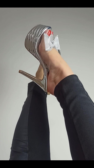 KiffaFeet: E la versione lunga si possono vedere tutti i Moviments