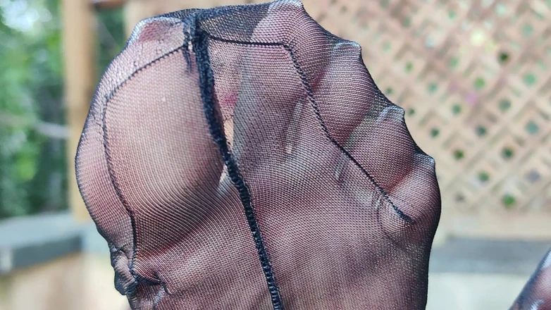 Goddess Lena: Plagen in echte nylon kousen