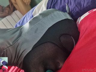 Nylon Xtreme: Pov nora fox zentai catwoman encasement , sexe en nylon