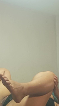 Minha esposa grávida de 3 meses chupa minha bunda e então eu dou a ela 