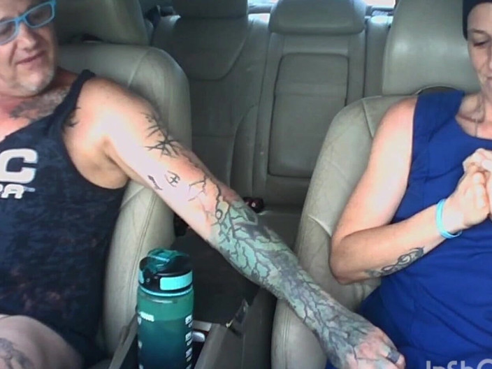 Drkn3ss: 내 차에서 따먹히는 젊은 낯선 남자