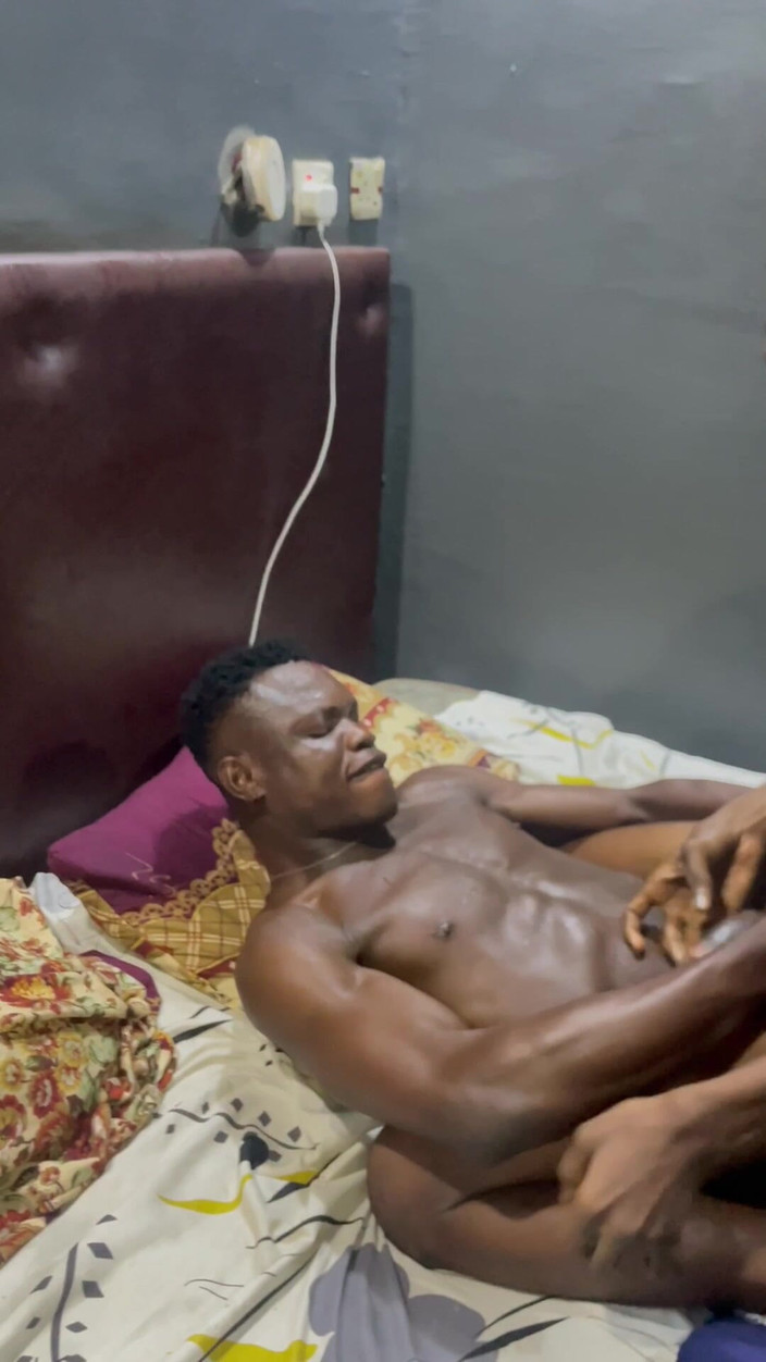 Zagi: Zostałem zerżnięty przez kierownika hotelu