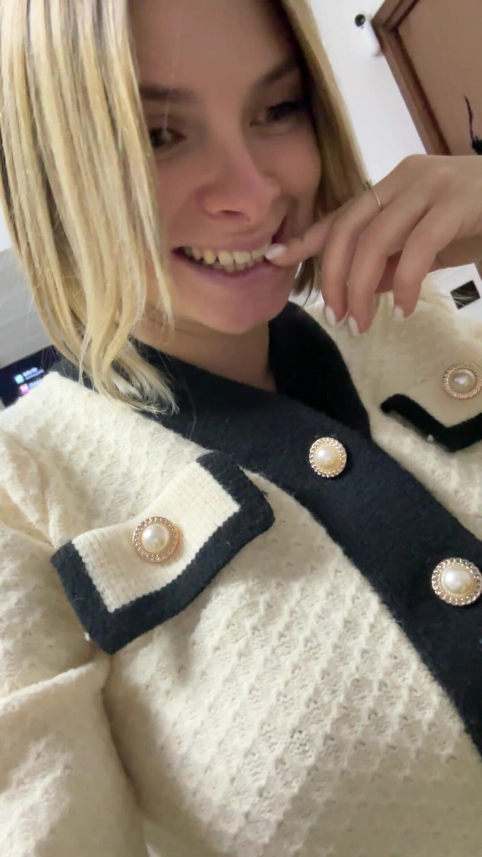 Tommy e Annika: Ero Fuori Con Le Mie Amiche E Mi E' Venuta...