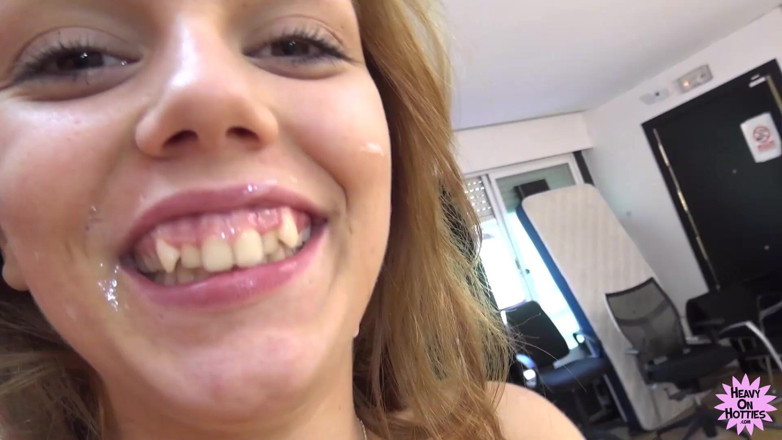 Heavy on Hotties: La teen spagnola daniela pechotes succhia il cazzo con punto...