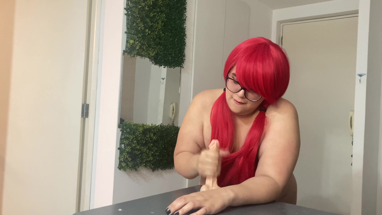 Isabelle Myers BBW: La tua sorellastra ti fa un servizietto con le tette