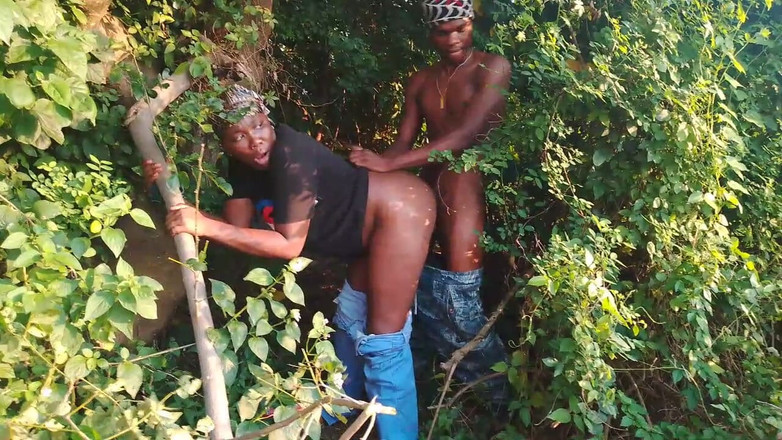 Creamyshuga: Von erent zum heißen fick im busch