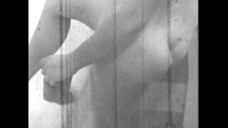 Vintage megastore: Vacker och upphetsad kropp