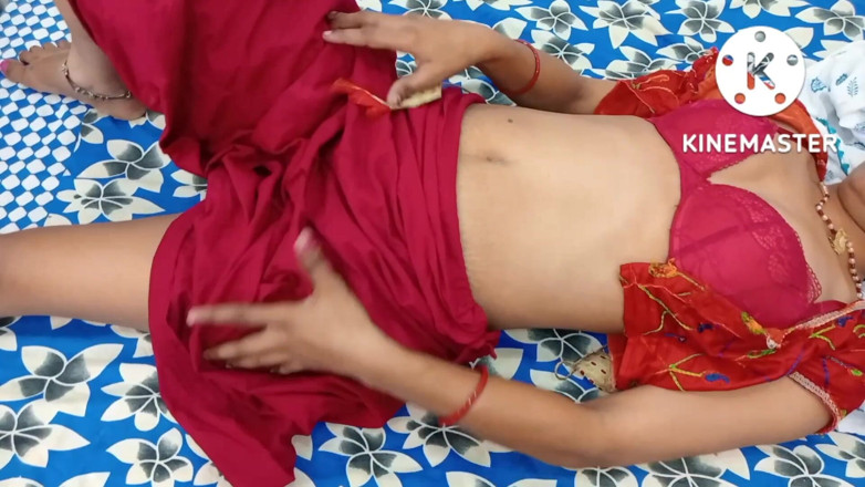 Ankurpriya000: 印度阿姨把姐夫的阴茎插进她的阴户，德西哥硬狗式操你的priya Bhabhi