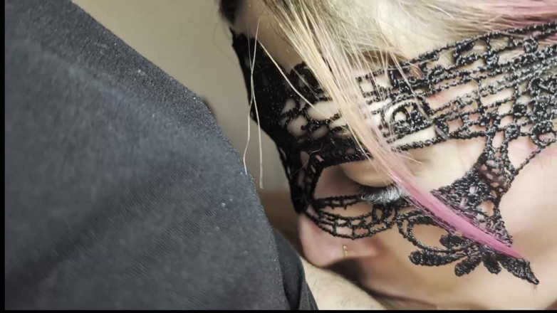 Sheswallowsdaddy: 오후의 목구멍 서비스 - 한 방울씩 삼키는 흑인 드레스