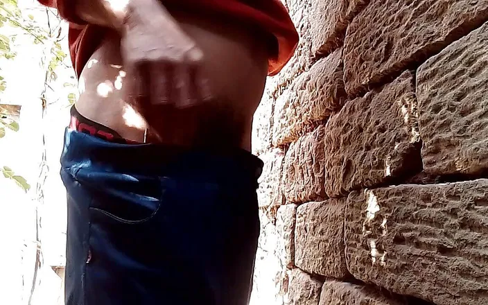 Gangbang straight: My Pee Ejeculation