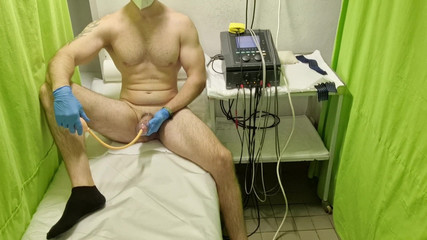 Armagedonxxl: Electro prima dată pe stimularea penisului și masturbare cu spermă în final