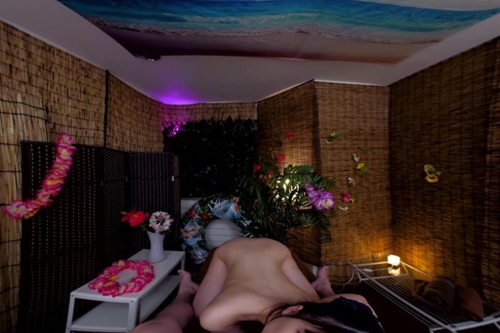 EAGLE-VR: Beach House Pick-up Esthetics a Summer Day to Get Fucked 2/3
