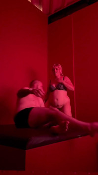 Bonie & Clyde Haben Heissen Sex Im Porno Kino Verschiedene Stellungen Multiple Orgasmen Feucht Geil Zittern Zucken Stoehnen