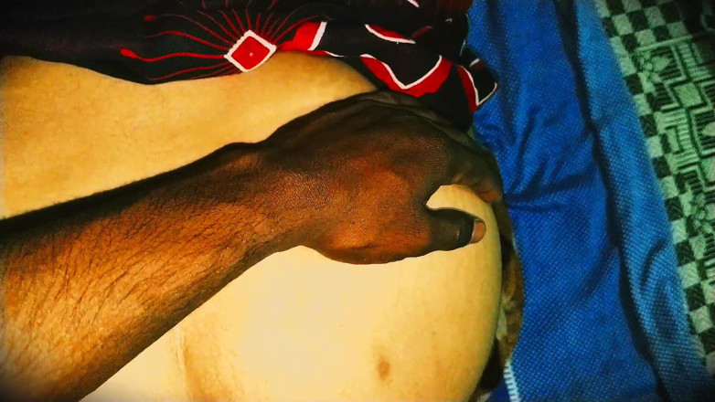 Hubby 23: ホットなバービーの指入れと激しく突く