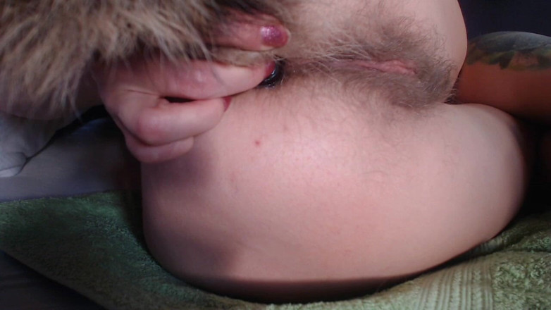 Risky Hairy Couple: Girl Playing with Her Hairy Asshole Tail