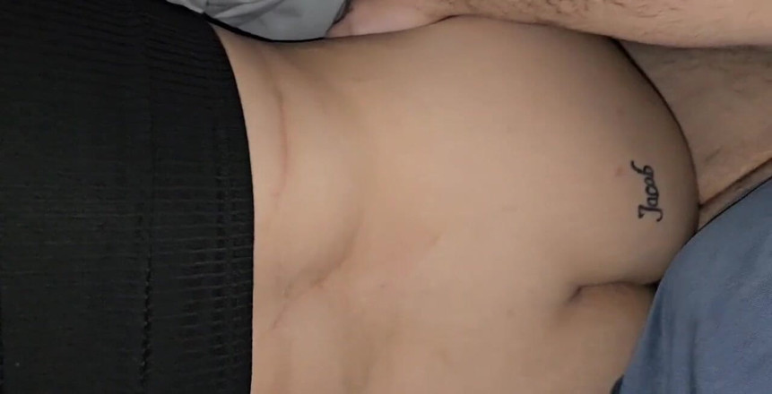 Funhousewife69: Pergi ke Katil Tanpa Seluar Dan Dia Mengambil Kelebihan Lol...