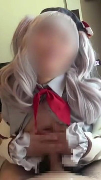 F cup vollbusiger Cosplayer im Naval Style Outfit genießt ein privates Hotelshooting, das zu einem intimen moment wird