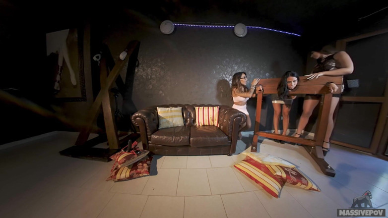 MassivePov: Plans à trois avec des ceintures