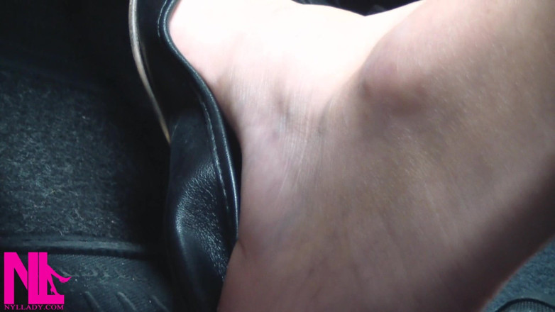 Nyllady: Revving and Driving in Black Leather Flats on Barefeet