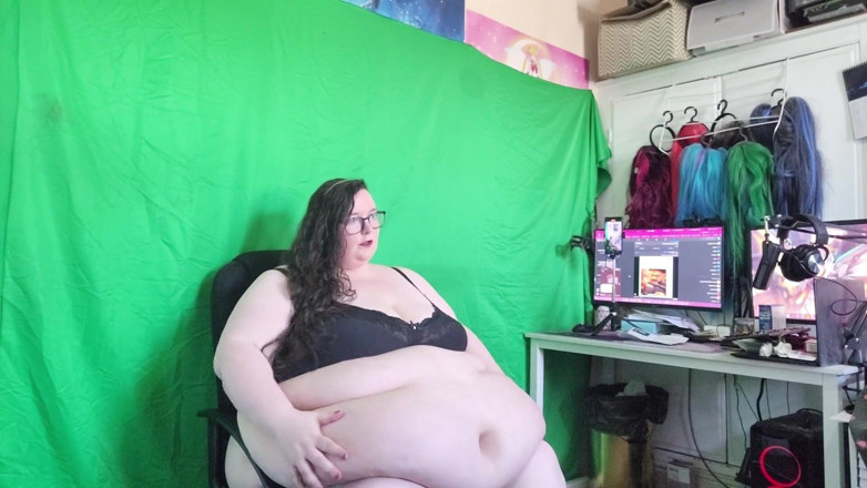 SSBBWLadyBrads: SSBBW rozbiórki w moim krześle biurowym kochanie