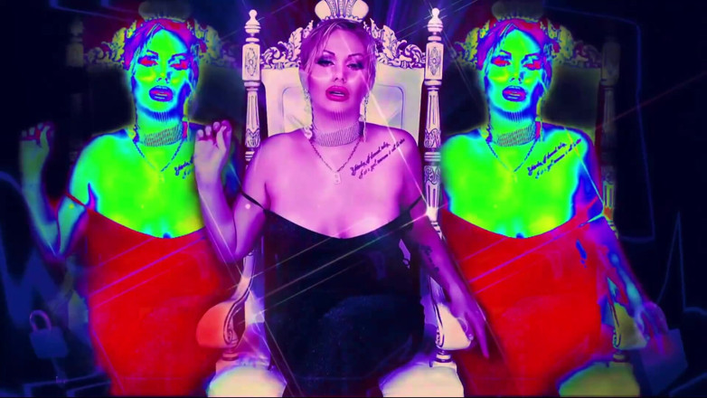 Goddess Misha Goldy: Förtrollande ASMR! Jag låser in dig i kyskhet idag! Servera...