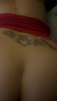 Houpavá bílá pawg milf lotosová královna Skáče nahoru a dolů na BBC