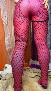 Layered Pantyhose Pee Dressing: Tights, Fishnets and Body Suit - All Together!
