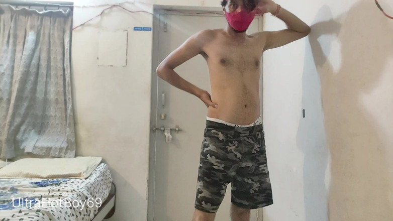 UltraHotBoy69: Aantrekkelijke jongen